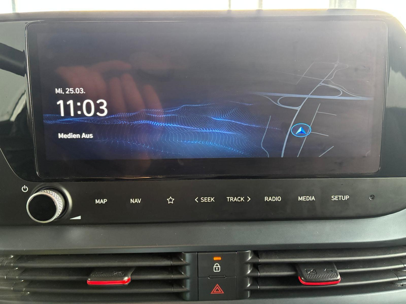 Hyundai i20 1.2 MPI N-Line / LED Tempomat Navi Rückfahrkame... — photo 10