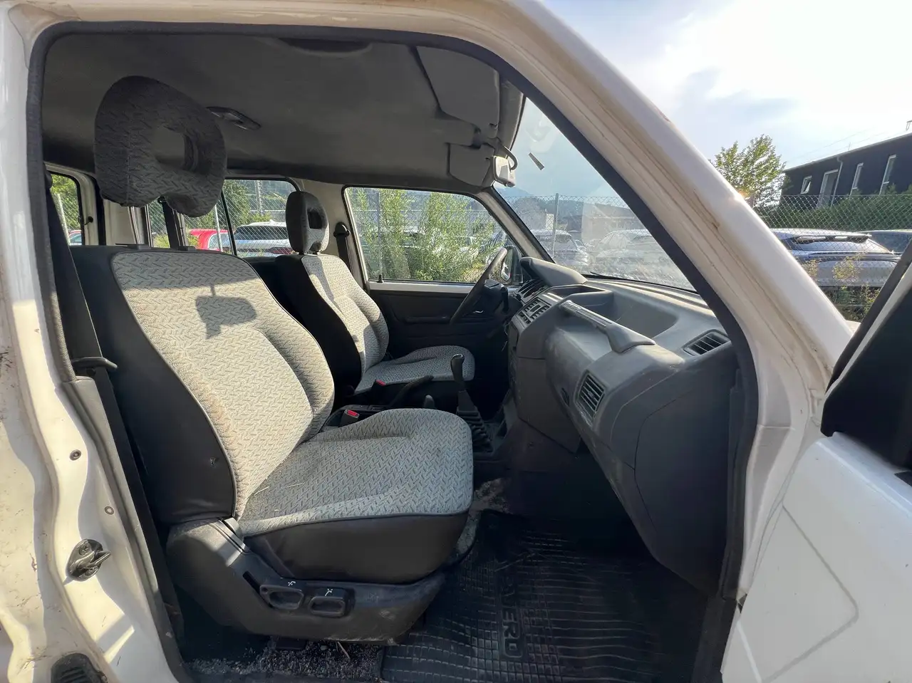 Mitsubishi Pajero MT 2,5 GLX TD, foto 10