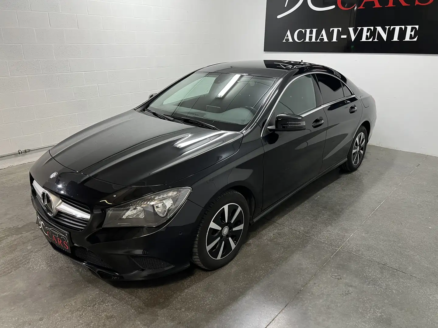 Mercedes-Benz CLA 200 d*GARANTIE*CUIR*GPS*JANTE*1ER MAIN* - 2