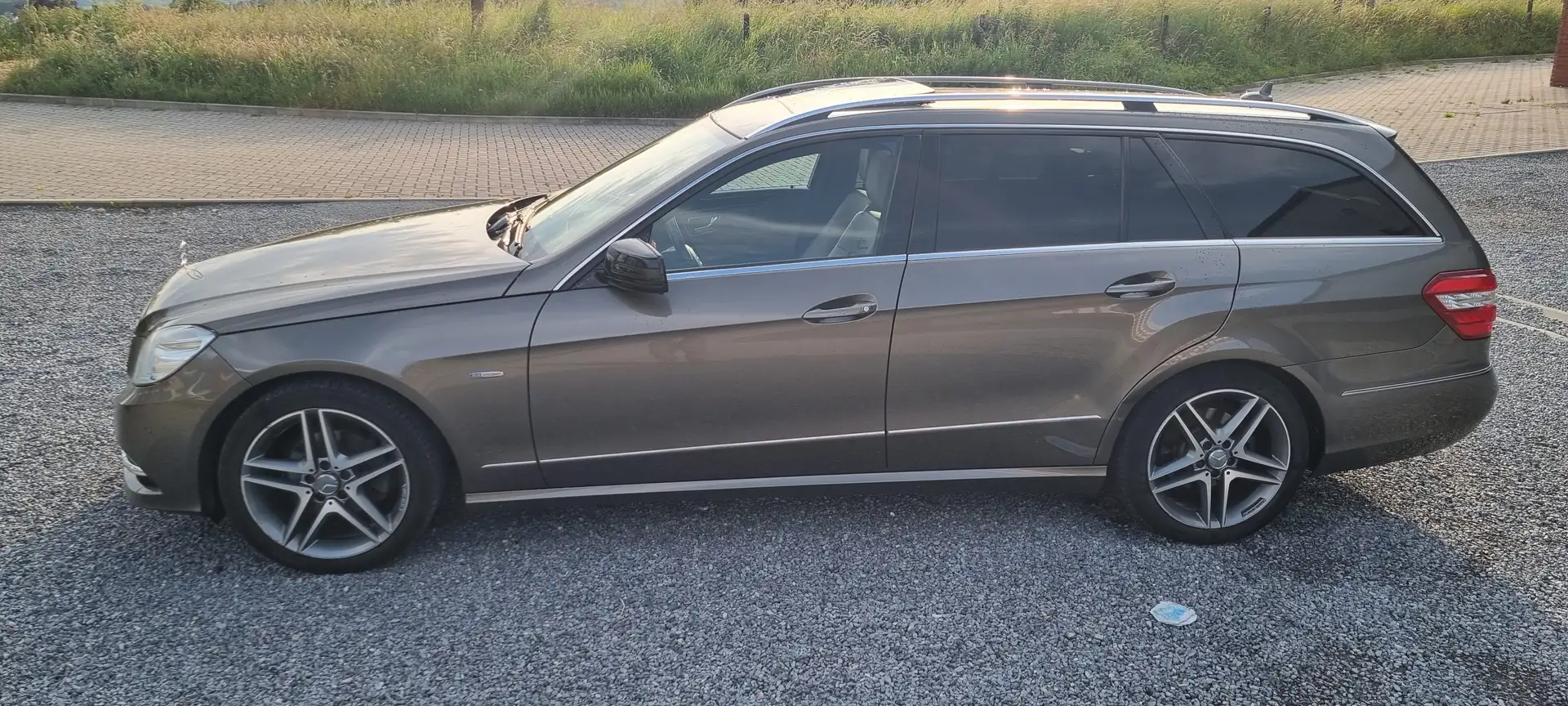Mercedes-Benz E 220 E 220 CDI BE Avantgarde Bruin - 2