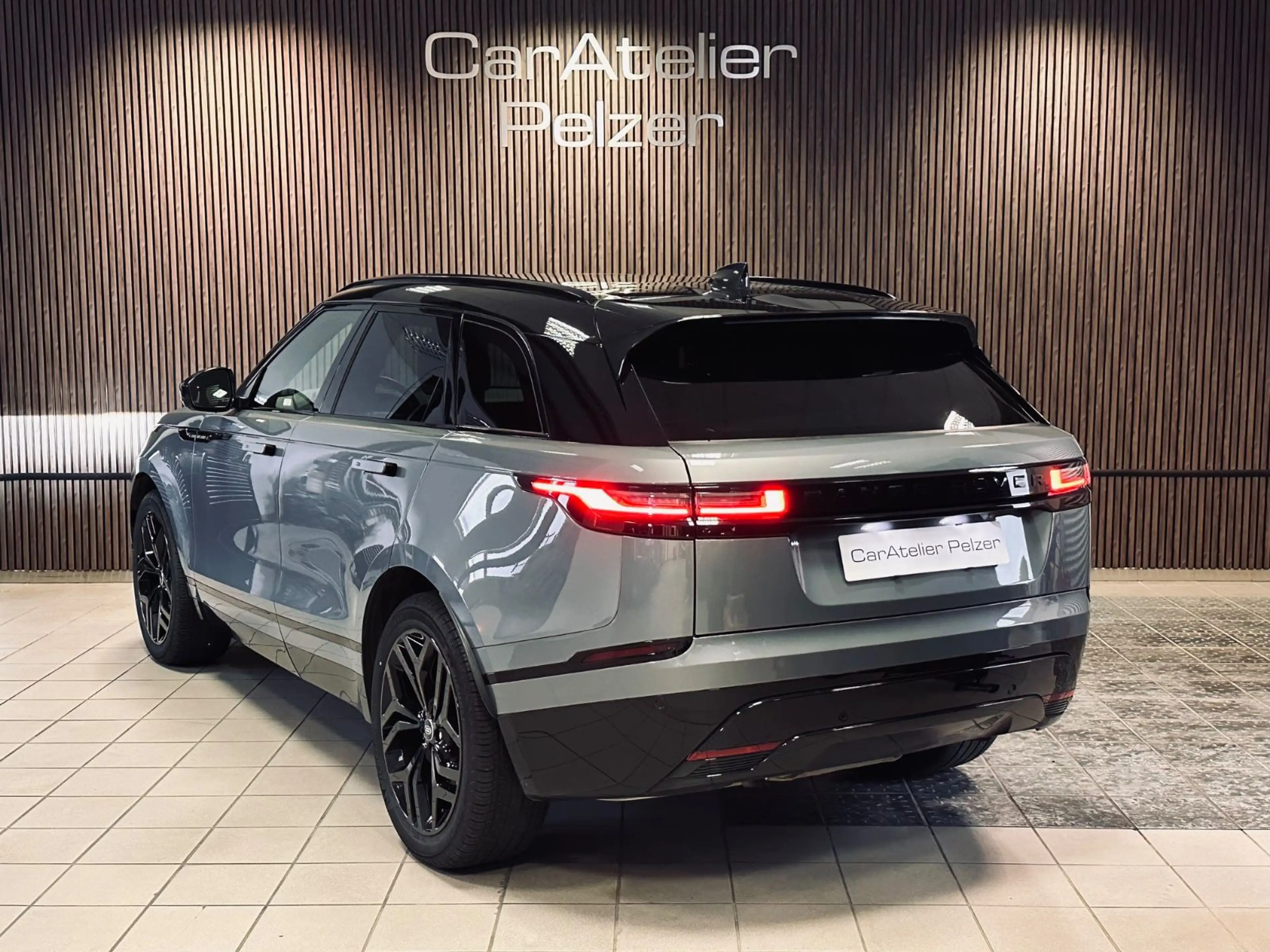 Land Rover Range Rover Velar RangeRover Velar 3.0 D300 DYNAMIC SE AWD Facelif — photo 3
