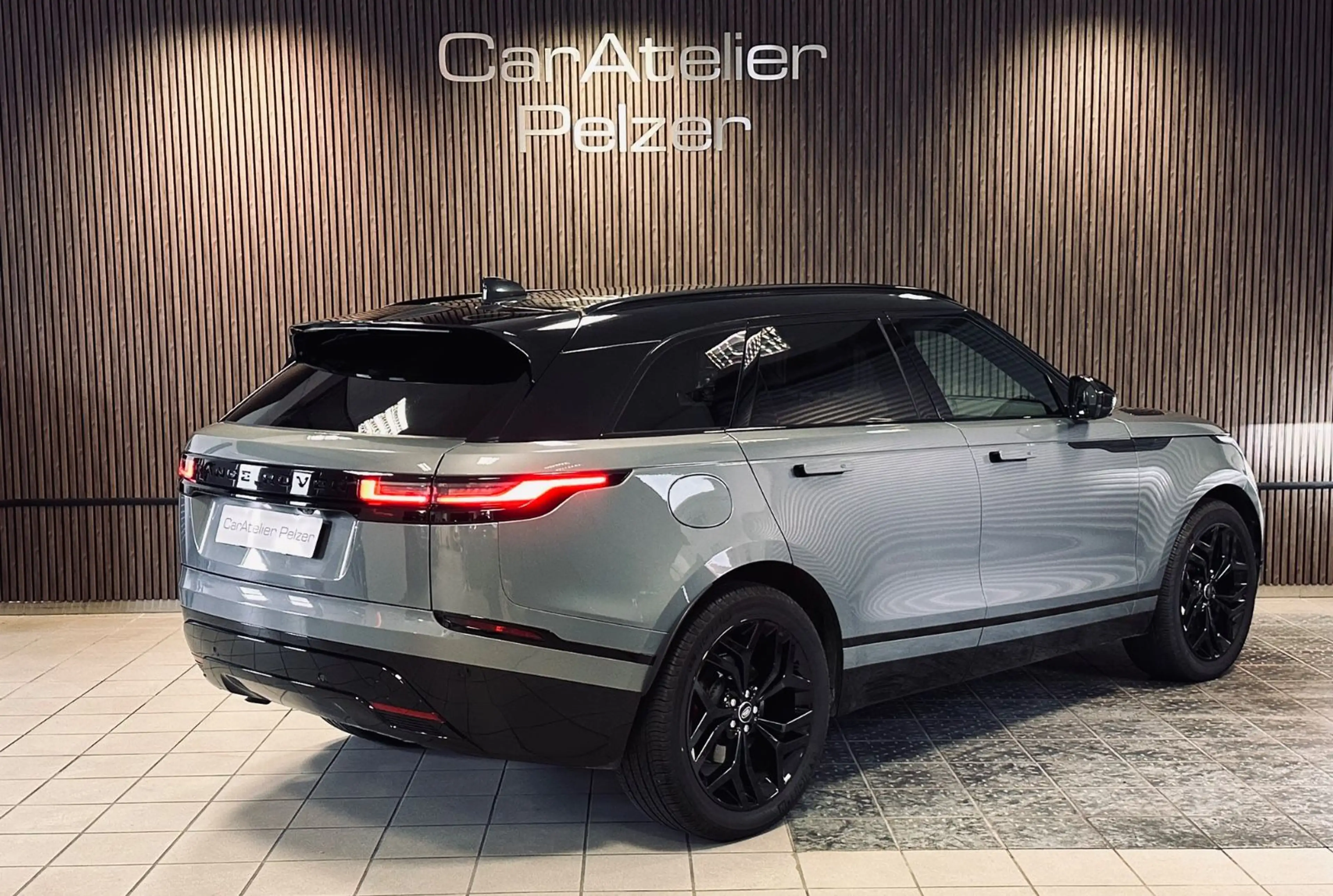 Land Rover Range Rover Velar RangeRover Velar 3.0 D300 DYNAMIC SE AWD Facelif — photo 4