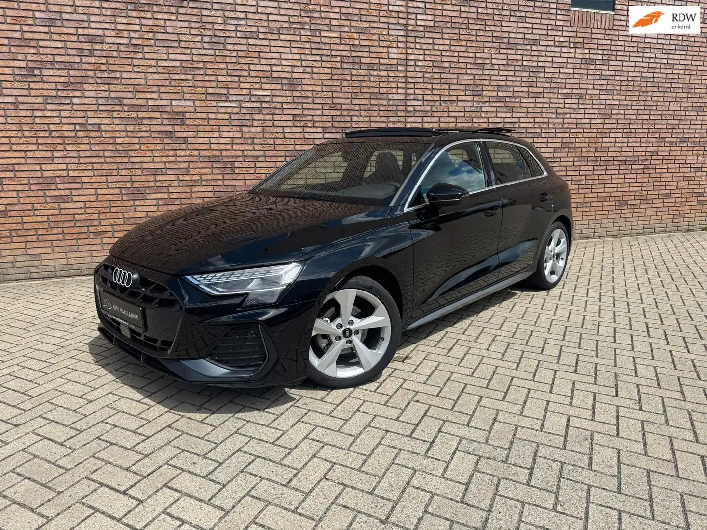 Audi A3 Sportback 35 TFSI S-Edition-Pano-Keyless-Sonos-Amb Noir - 1