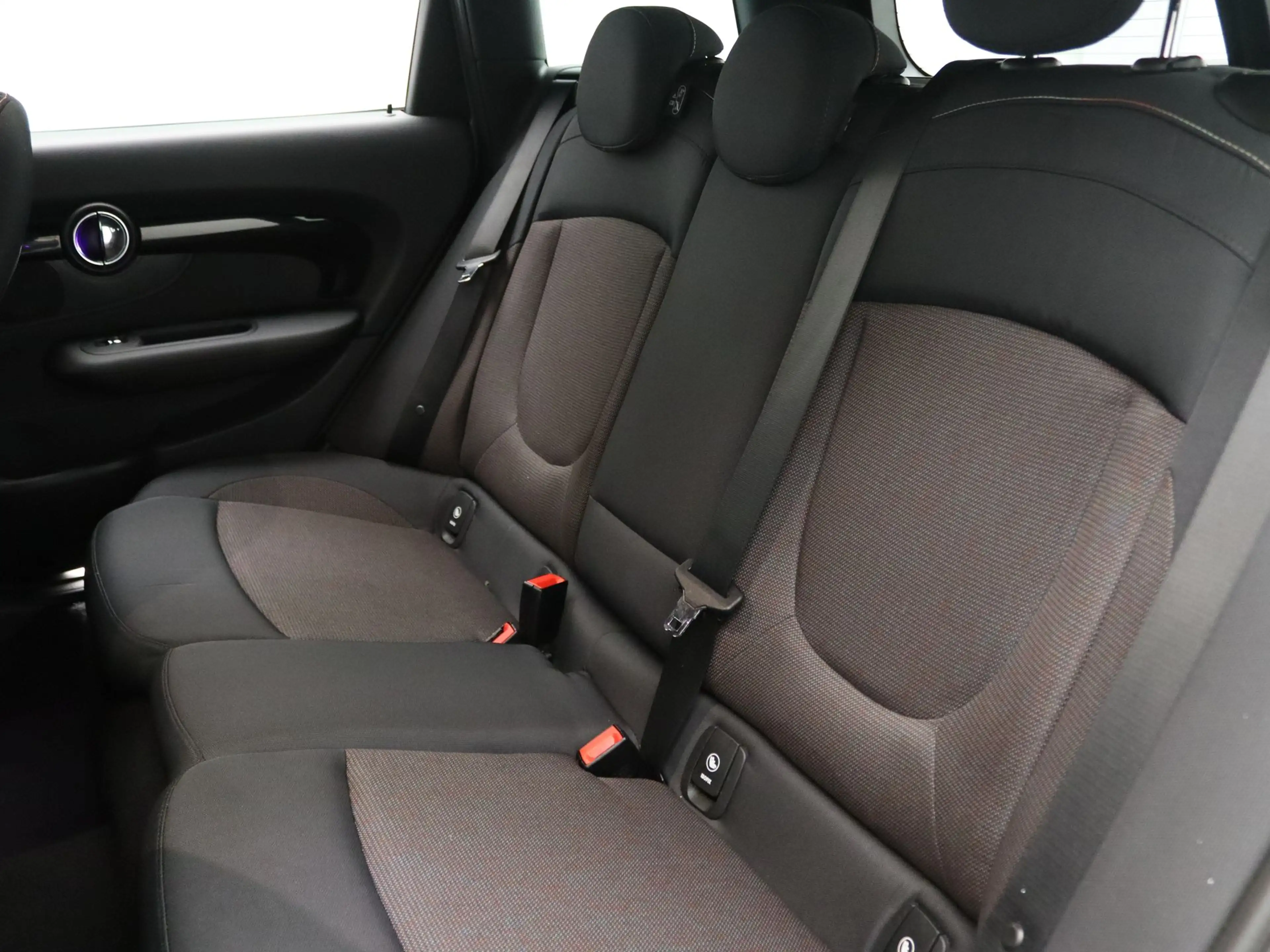 MINI Cooper Clubman 135pk Pepper Business Climate | Navi — photo 21