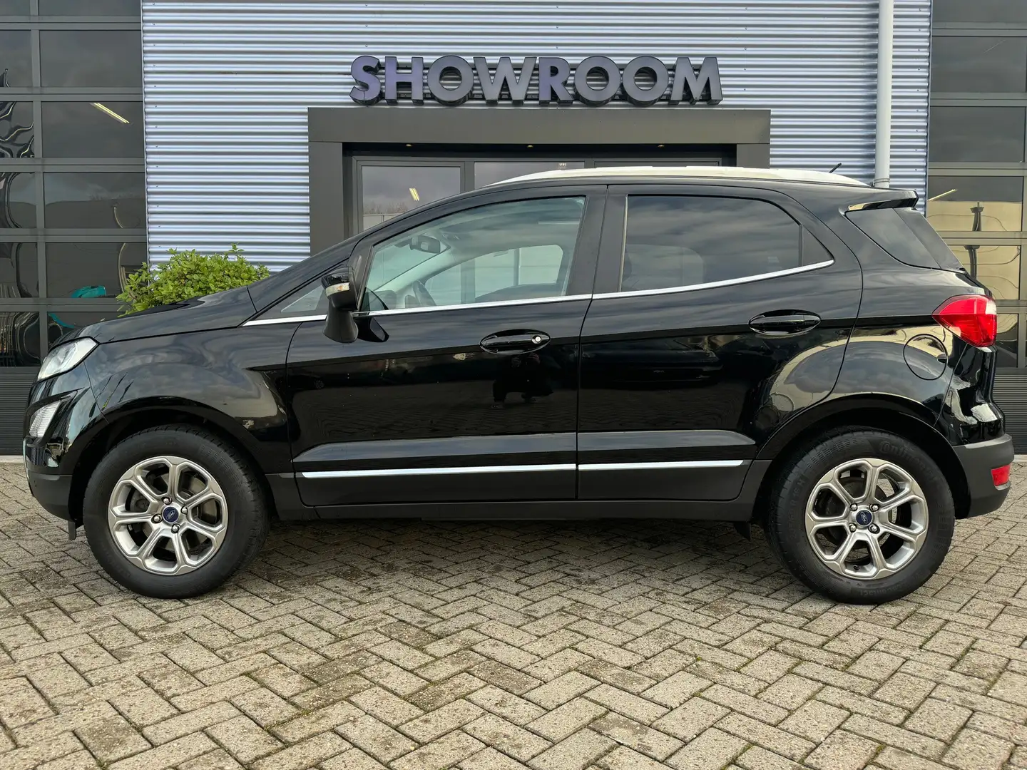 Ford EcoSport 1.0 EcoBoost Titanium Schuifdak|Camera|Applecarpla Grijs - 2