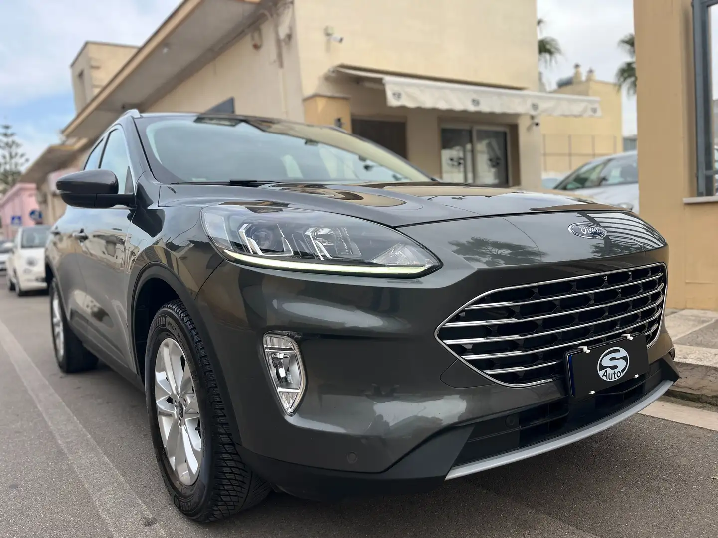 Ford Kuga 1.5 EcoBlue 120 Aut. Titanium Grigio - 2