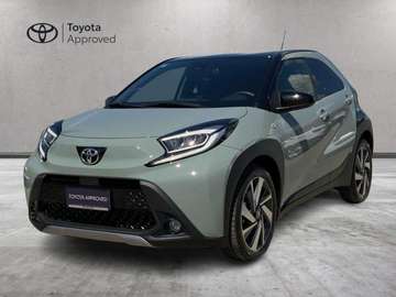 1.0 VVT-i 72 CV 5 porte Lounge S-CVT