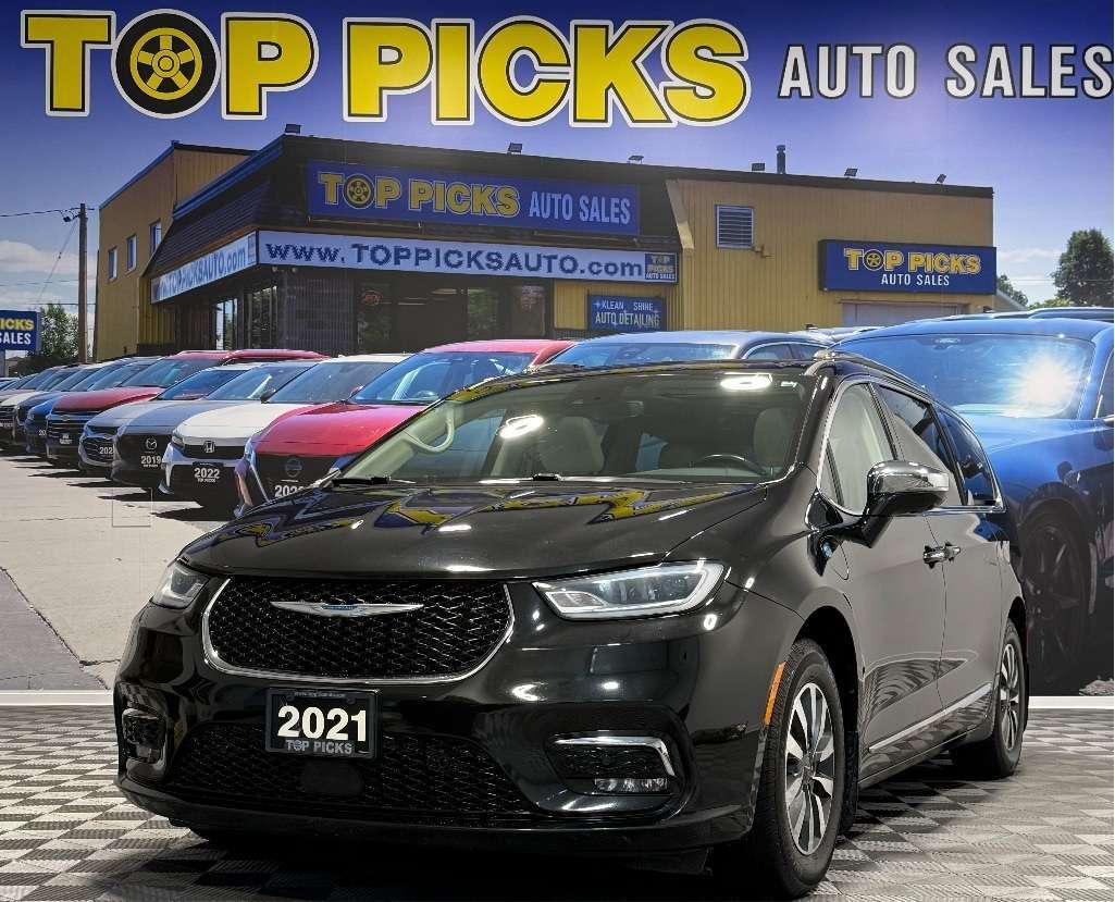 2021 Chrysler Pacifica Limited Hybrid, Headrest DVD's, One Owner!