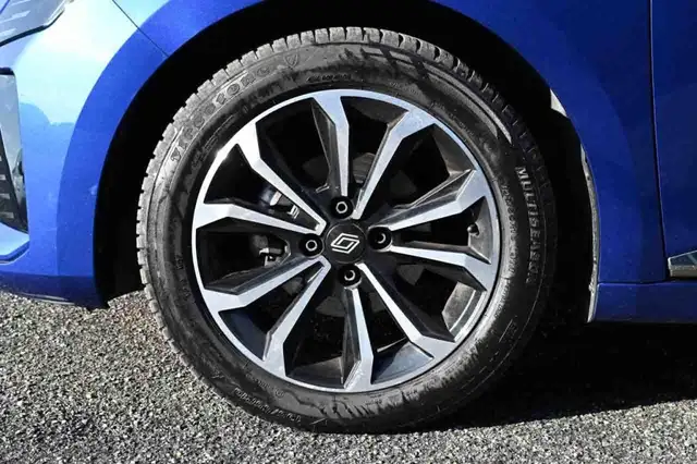 Renault Clio view 10
