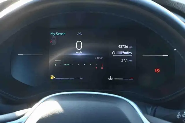 Renault Clio view 17