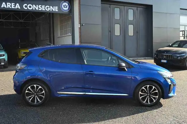 Renault Clio view 4