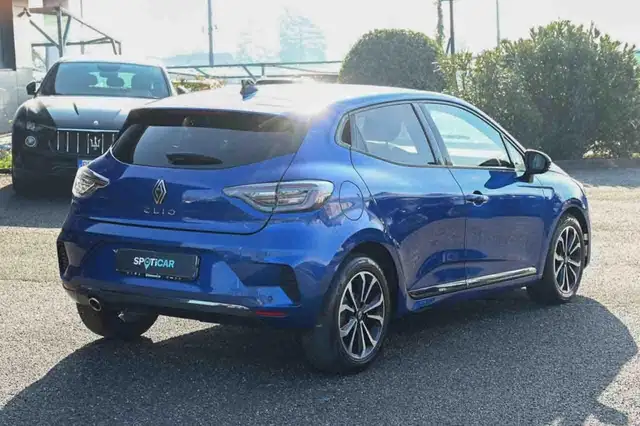 Renault Clio view 5