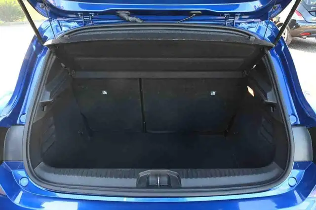 Renault Clio view 9
