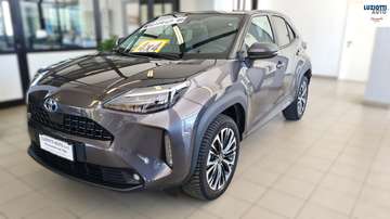 CROSS 1.5 HYBRID 4WD LOUNGE - OK NEOPAT.