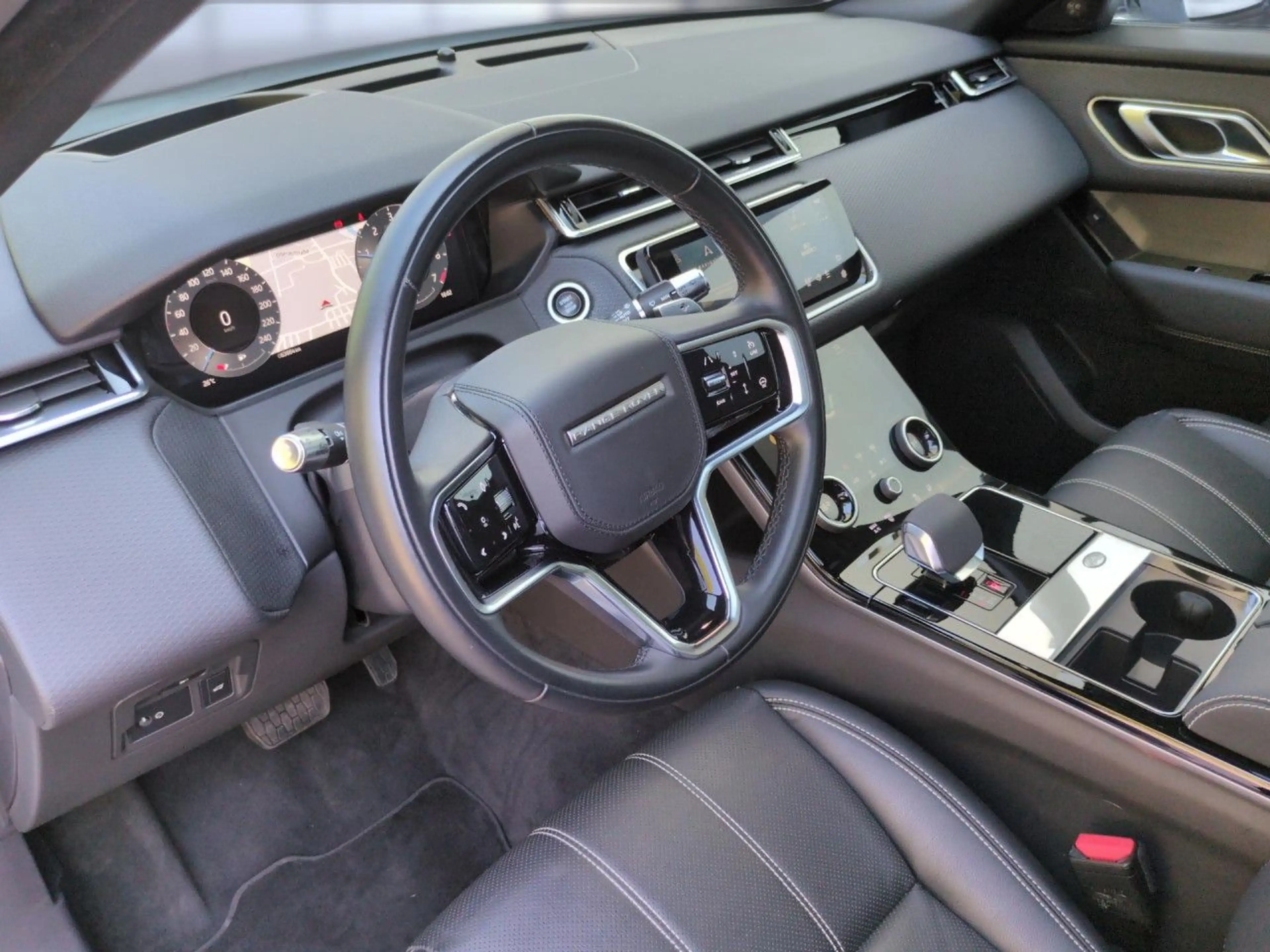 Land Rover Range Rover Velar P400e Hybrid S Pano Bluetooth — photo 6