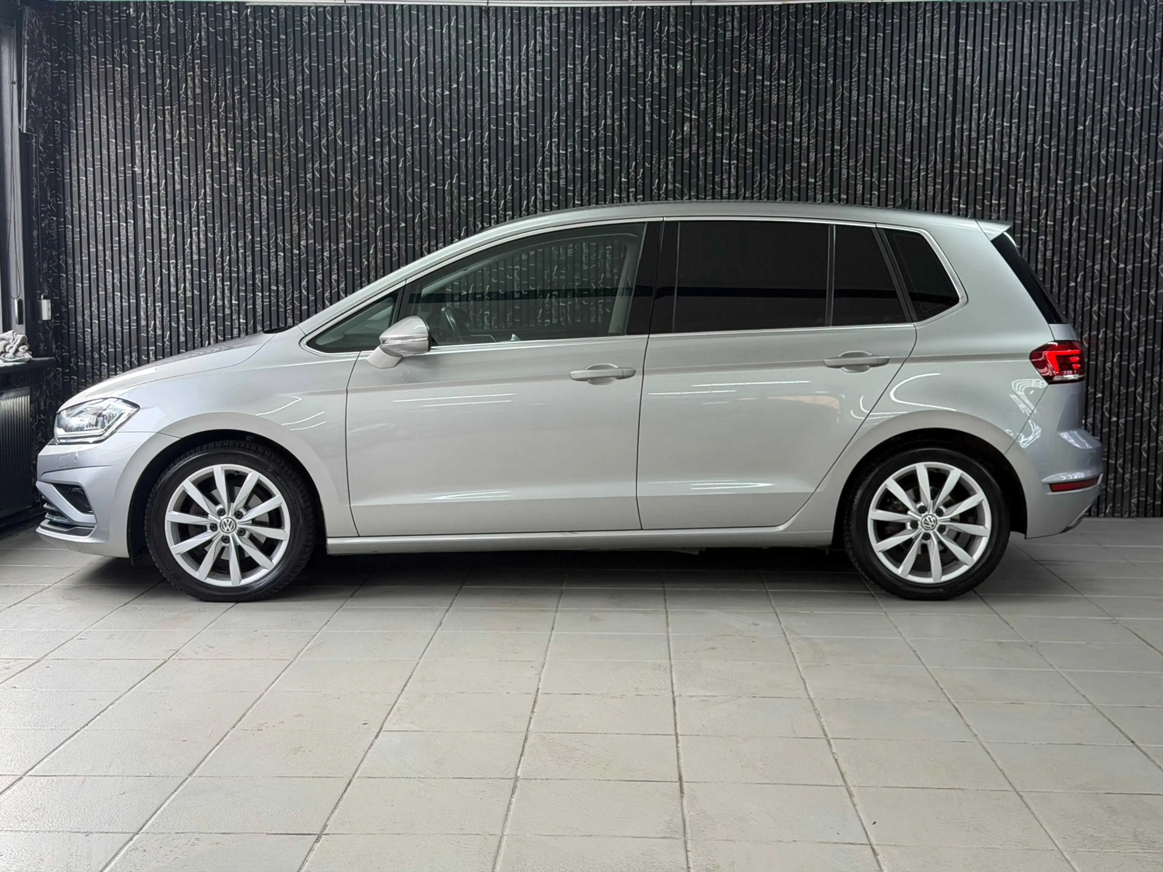 Volkswagen Golf Sportsvan 1.5 TSI ACT Highline Edition zeer netjes — photo 5