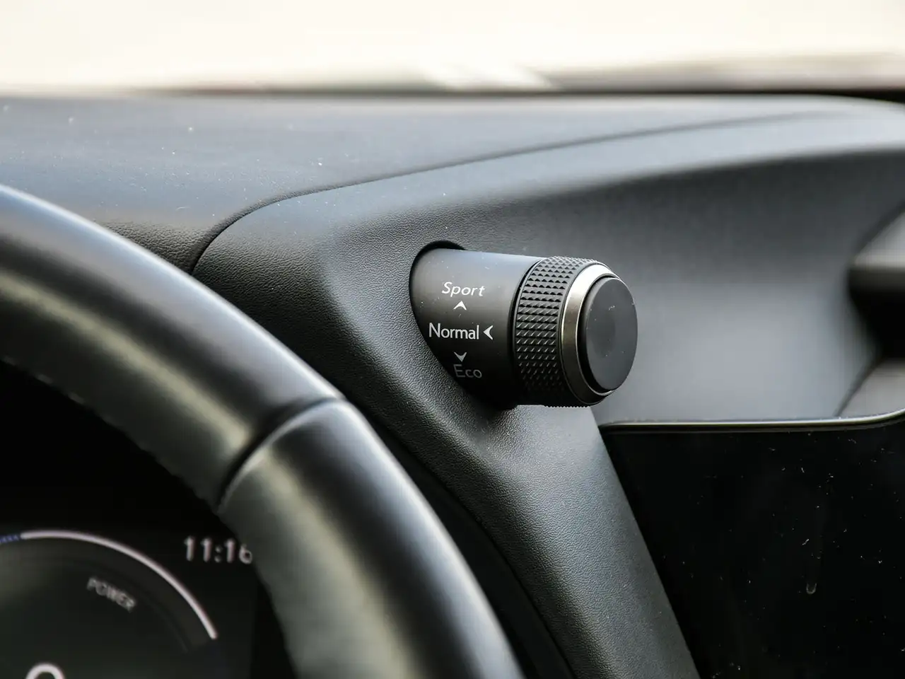 Lexus UX снимка Lexus UX