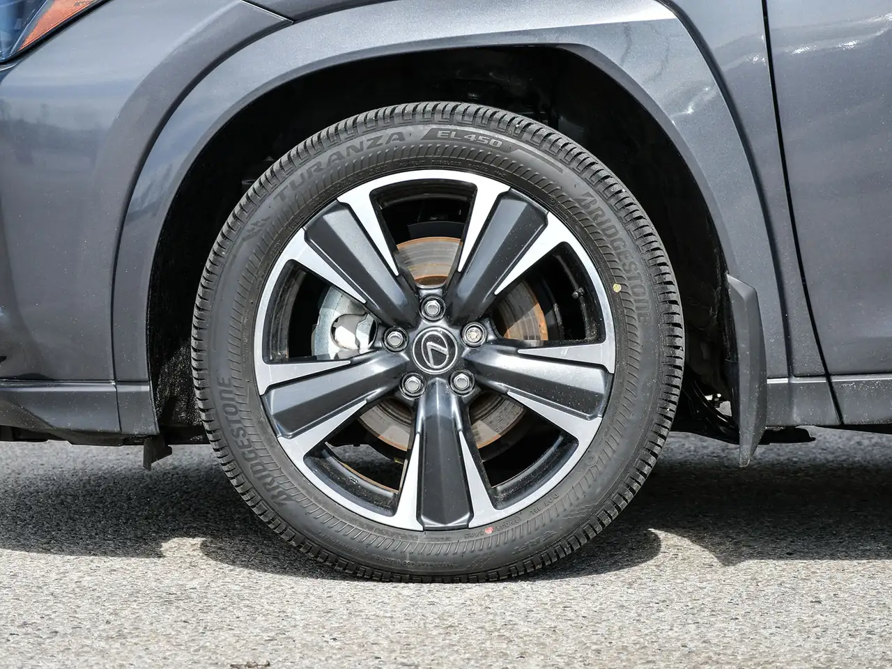Lexus UX снимка Lexus UX