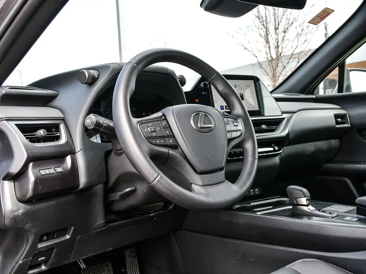 Lexus UX снимка Lexus UX