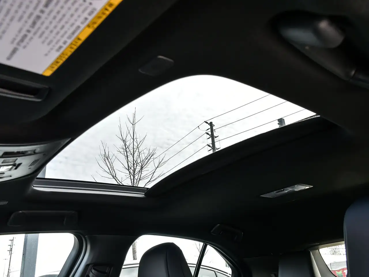 Lexus UX снимка Lexus UX