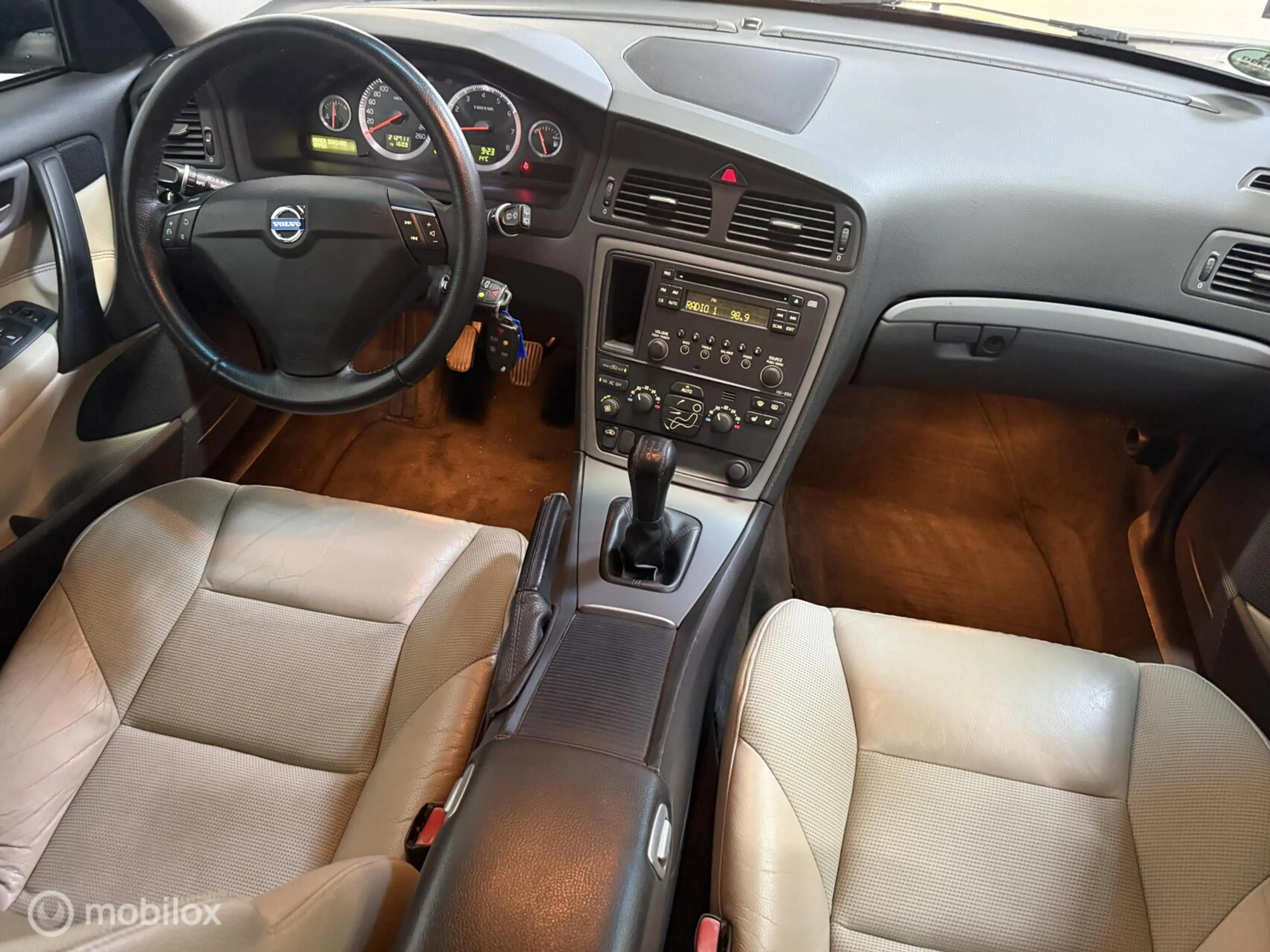 Volvo V70 2.4 Edition Classic 170PK — photo 3
