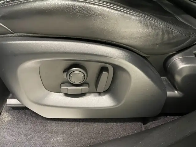 Land Rover Range Rover Sport view 9