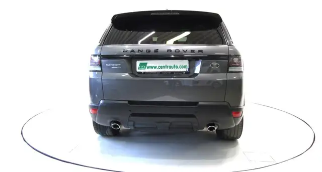 Land Rover Range Rover Sport view 4