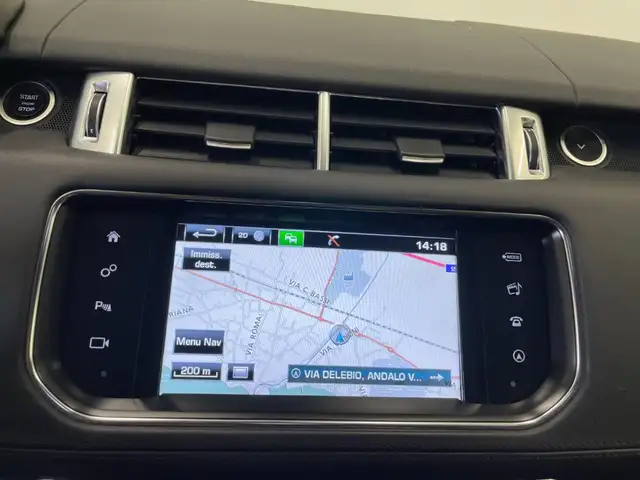 Land Rover Range Rover Sport view 13