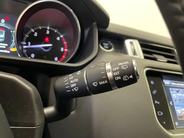 Land Rover Range Rover Sport view 22