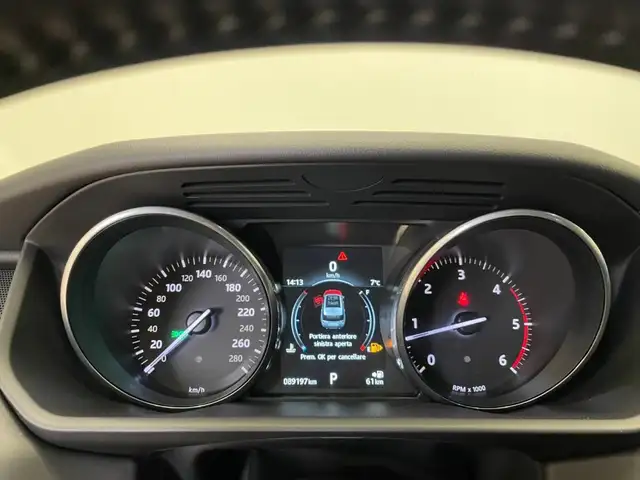 Land Rover Range Rover Sport view 5