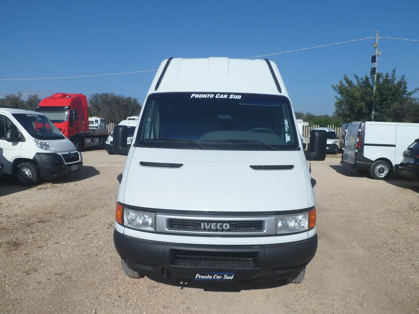 Iveco Daily 35c13 furgone medio alto Alb - 2
