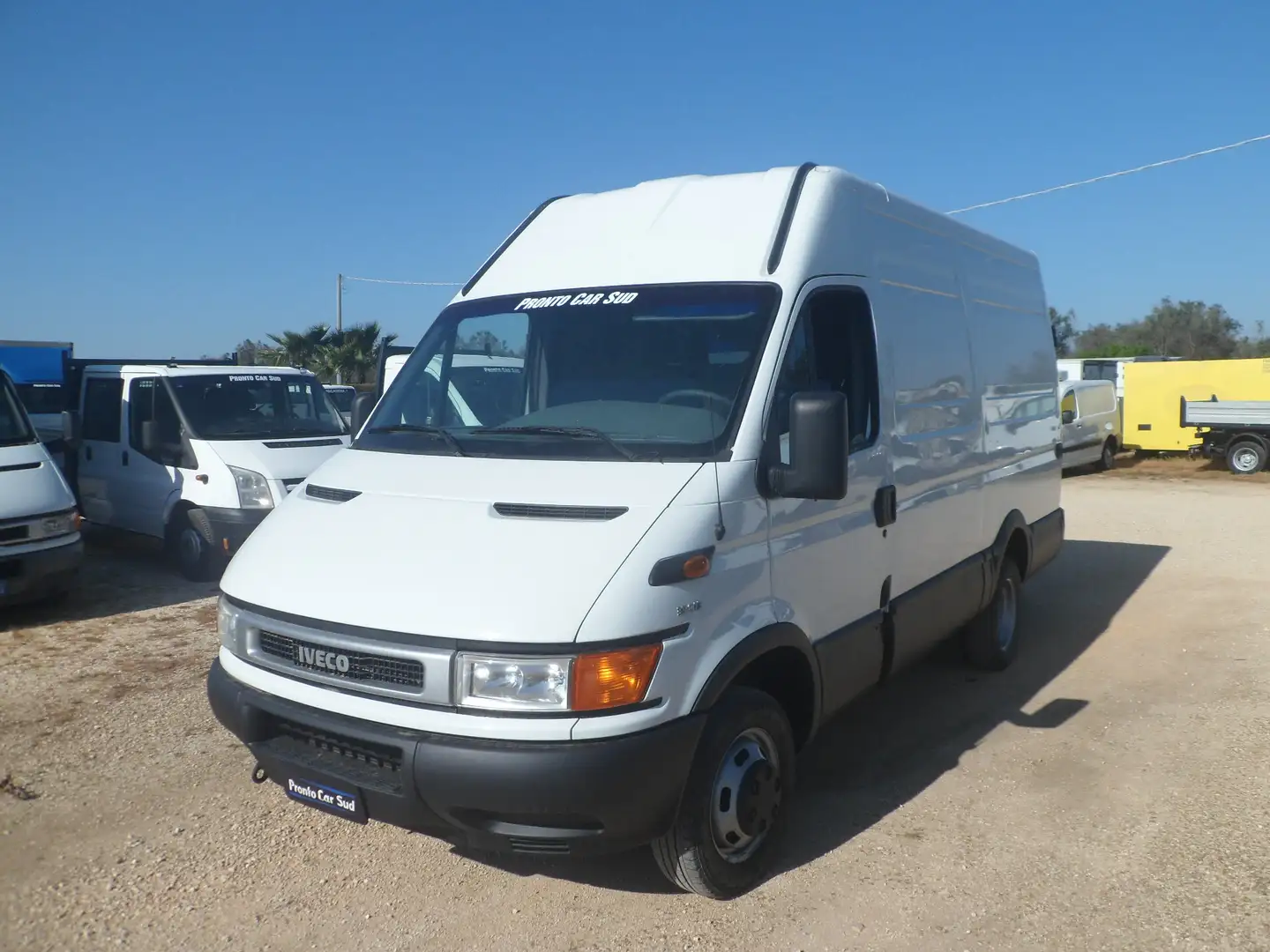 Iveco Daily 35c13 furgone medio alto Alb - 1