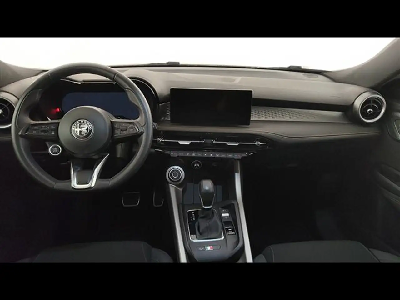 Alfa Romeo Tonale 2024 — фото 13