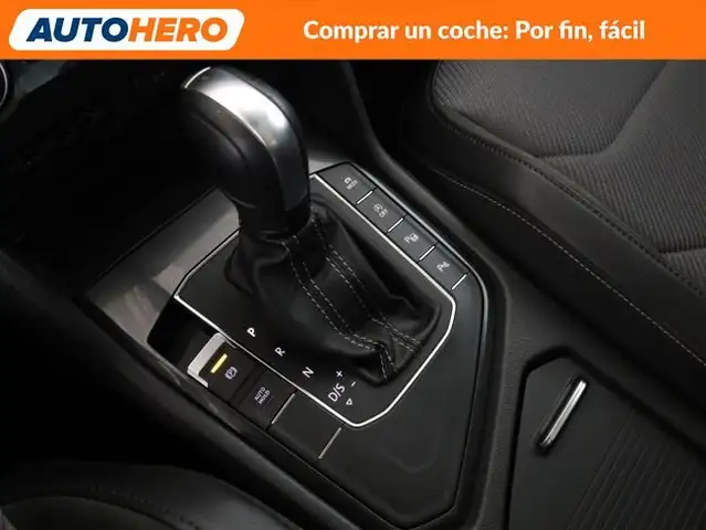 Volkswagen Tiguan view 28