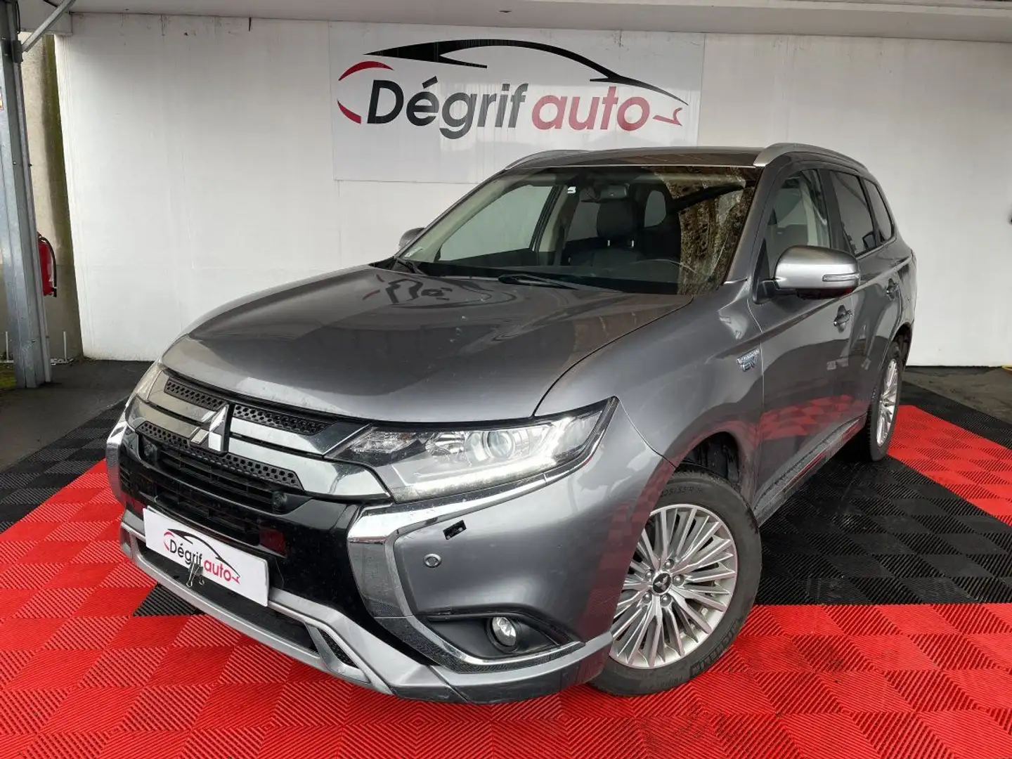 Mitsubishi Outlander PHEV 2.4l PHEV Twin Motor 4WD Intense Gris - 1