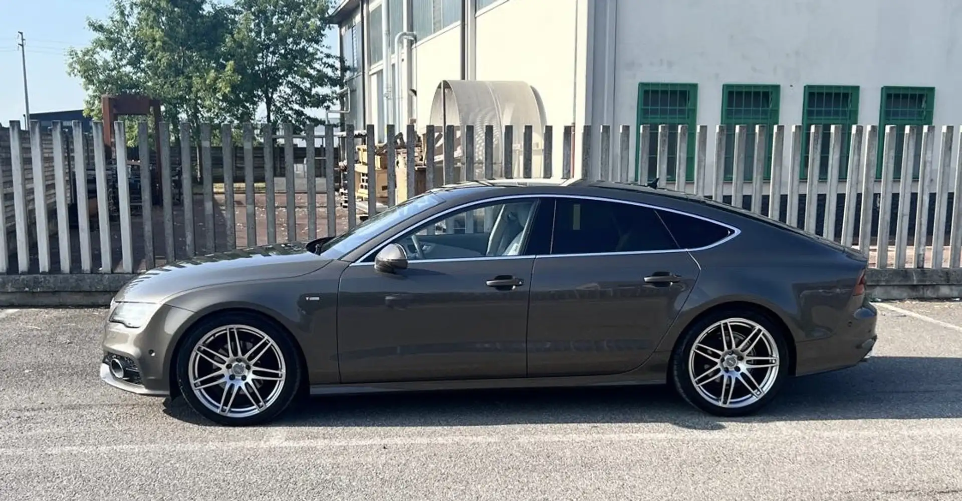 Audi A7 Sportback 3.0 V6 tdi Business quattro 204cv s-tron Grigio - 1