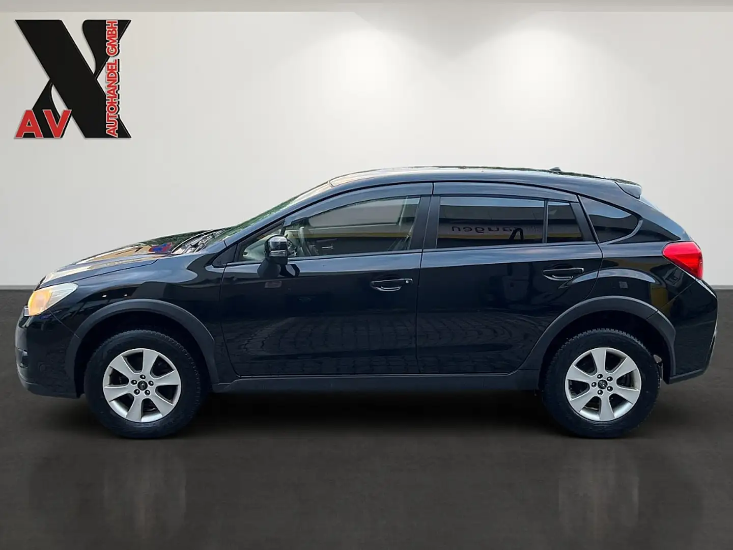 Subaru XV 2,0D 4WD Comfort/SEHR GUTE AUSSTATTUNG/GEPFLEGT... Schwarz - 2
