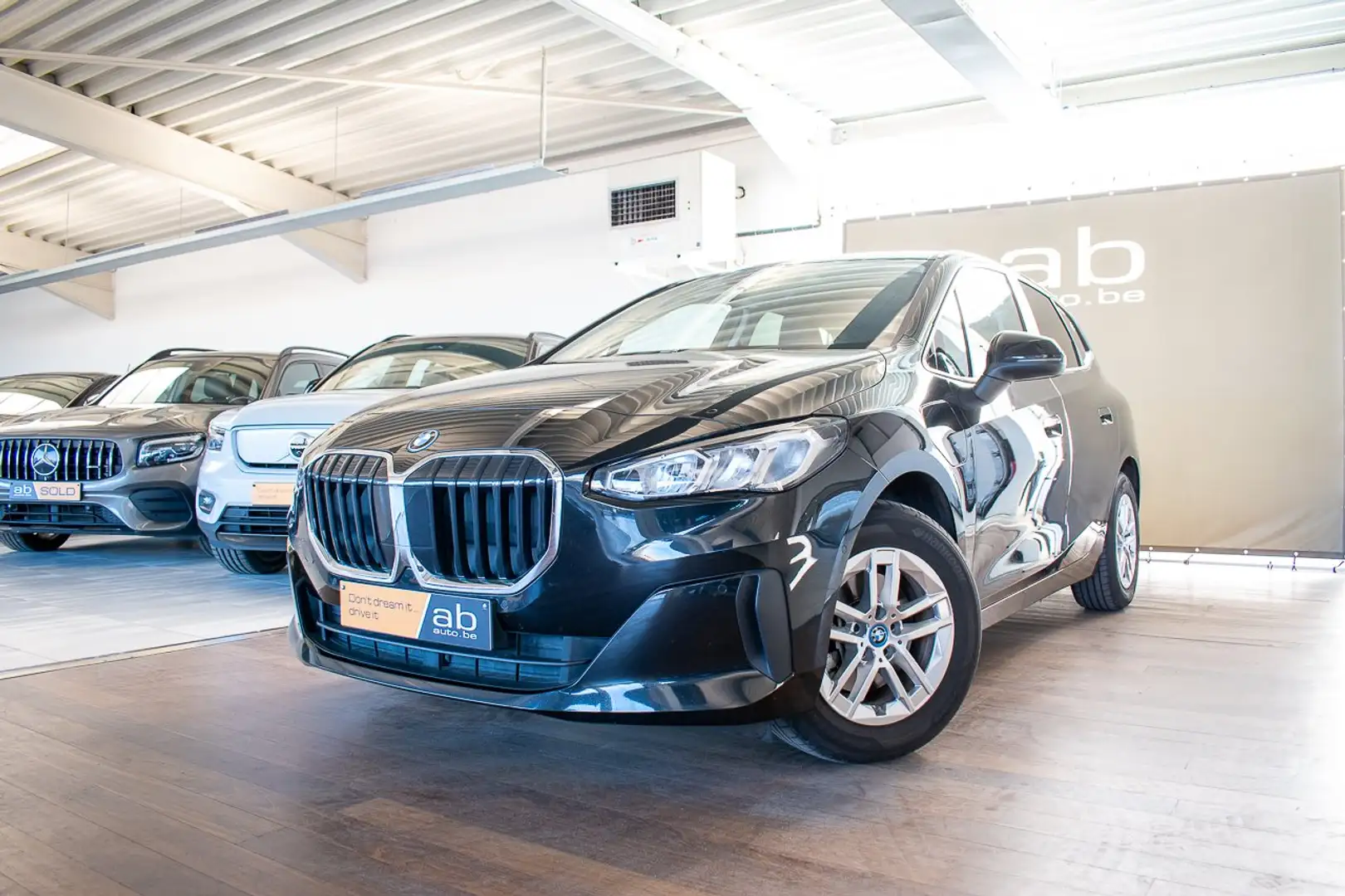 BMW 225 E XDRIVE ACTIVE TOURER, AUTOM, NAV, APPLE/ANDROID, Noir - 1