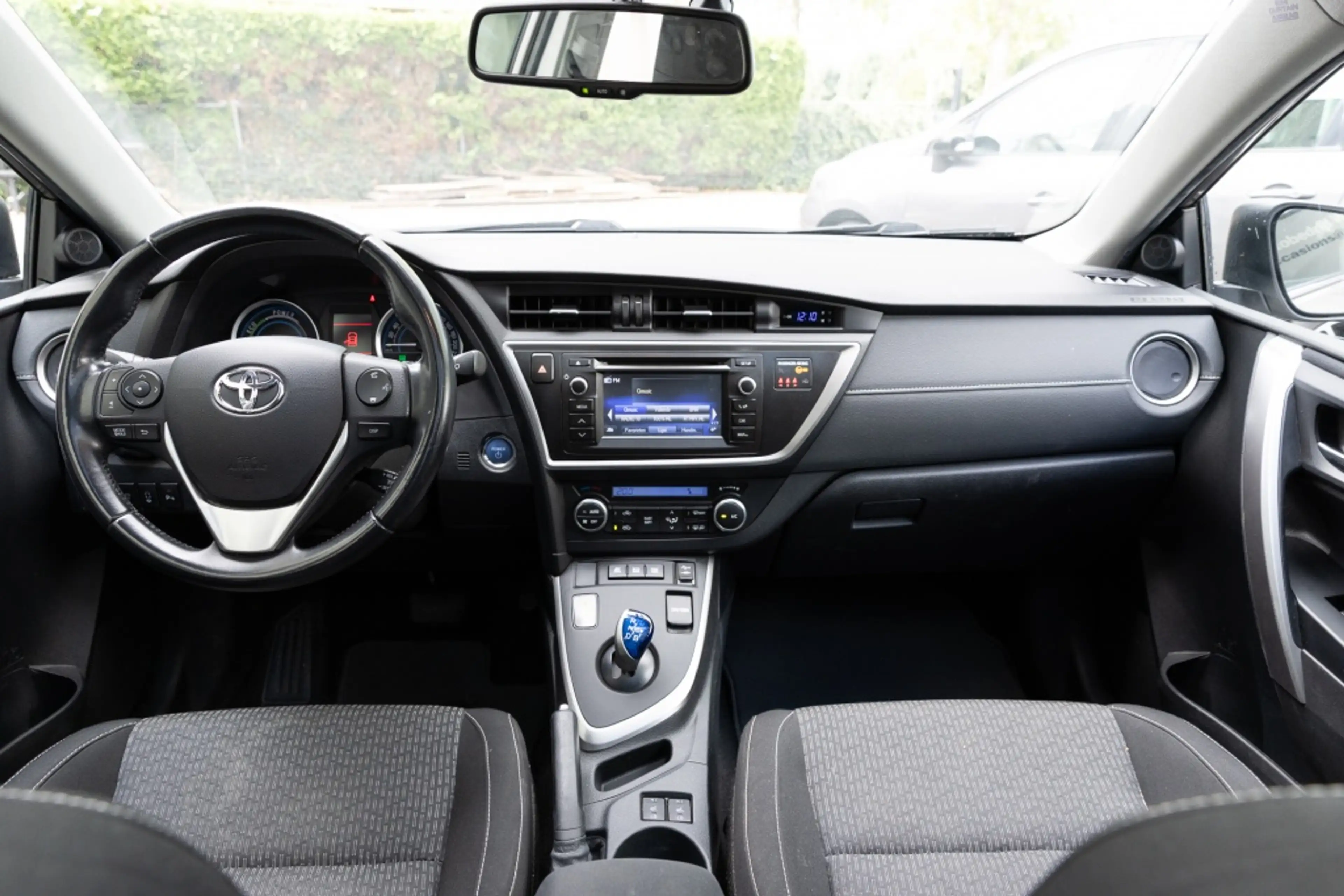 Toyota Auris Touring Sports 1.8 Hybr. Lease — photo 13