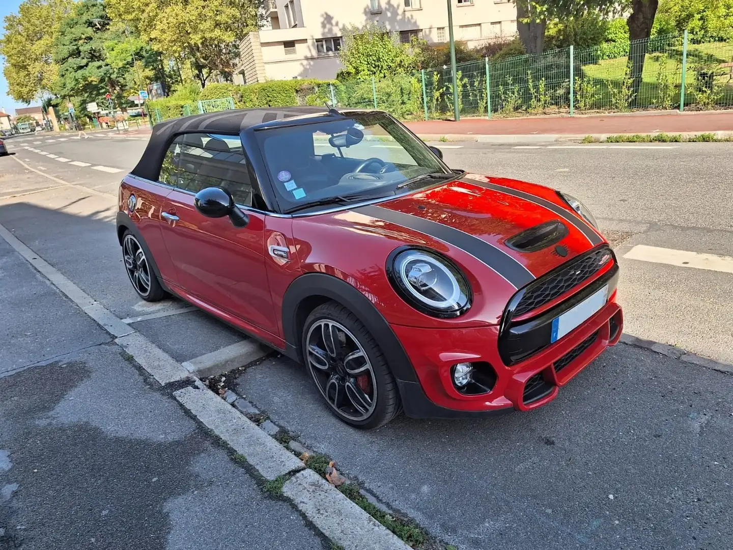 MINI Cooper S Cabrio John Cooper Works JCW (F57) 192 ch BVA7 Cabriolet Rosso - 2