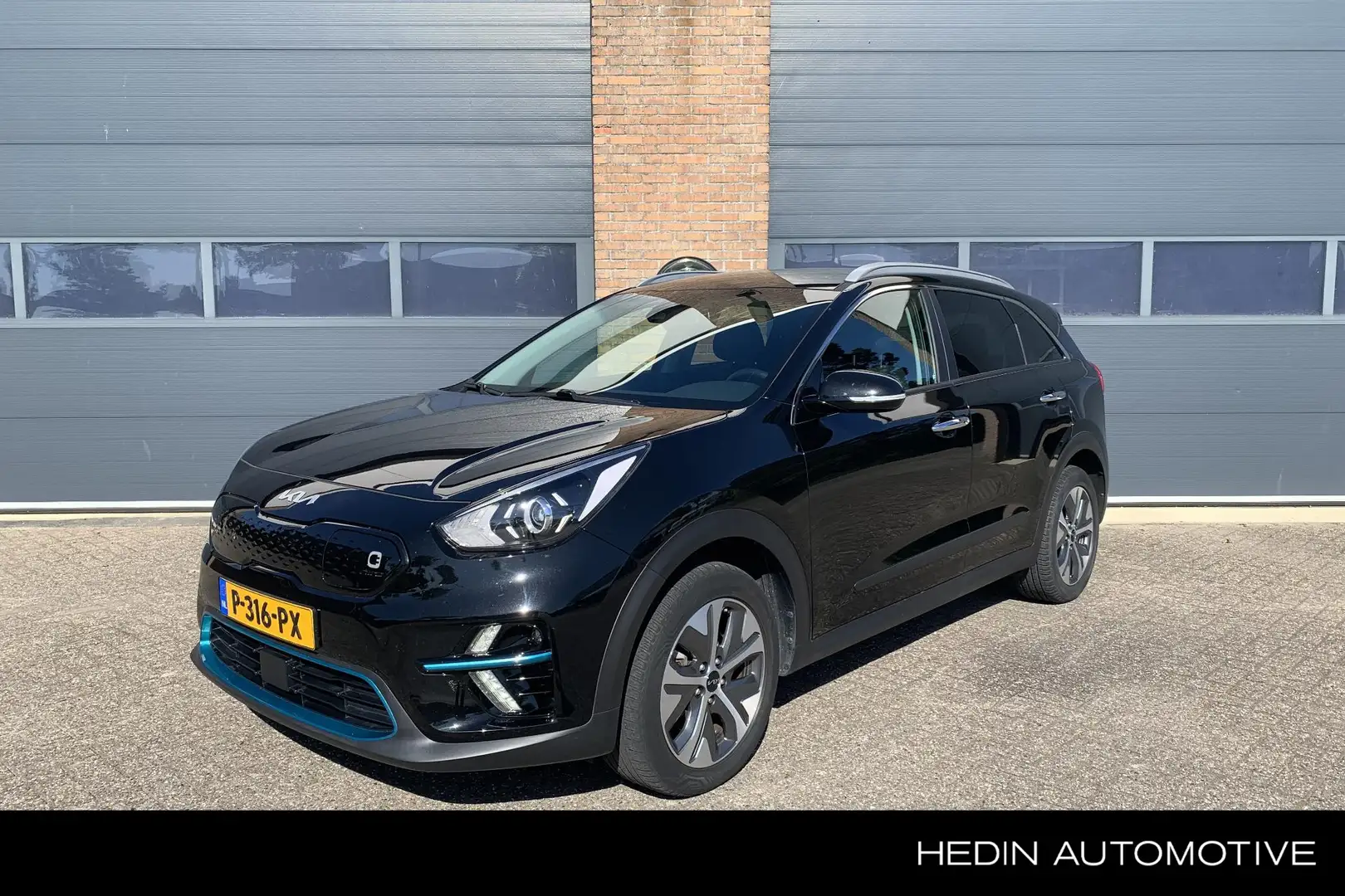 Kia Niro DynamicPlusLine 64 kWh 3-Fase | Navigatie | Open D Zwart - 1