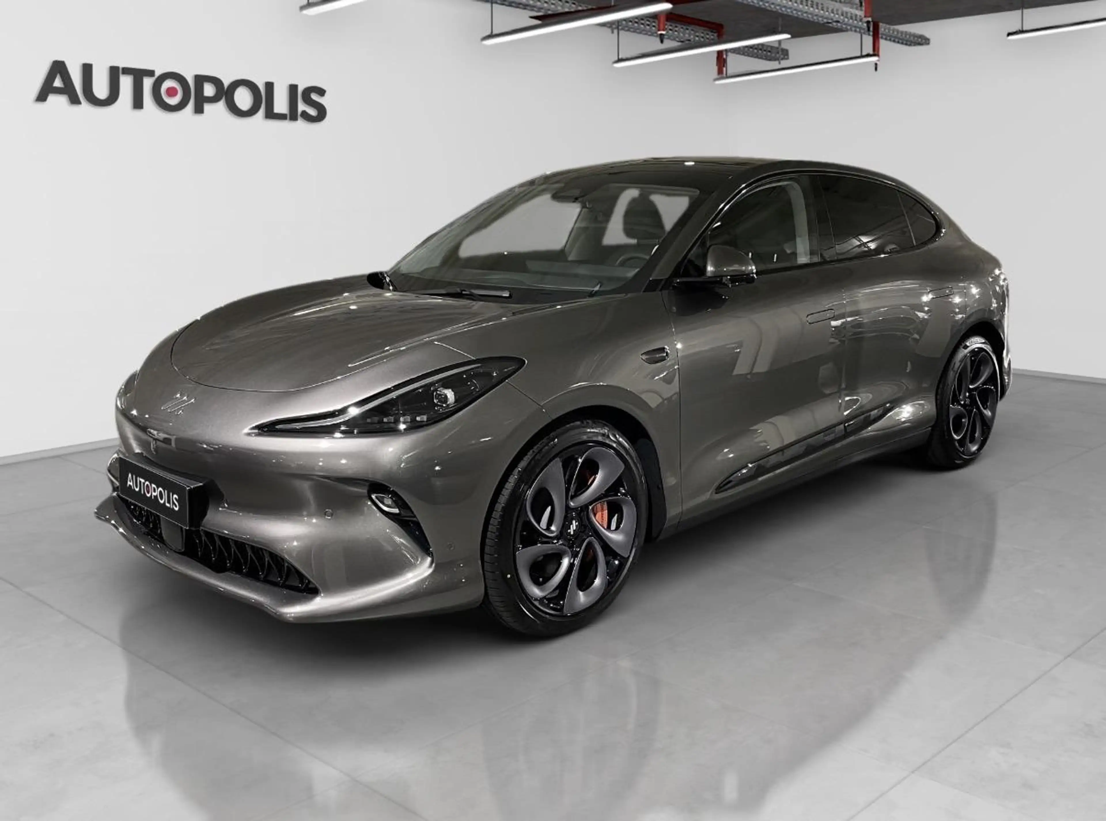 MG IM6 4WD 100KwH 4WD 21’ 750ch