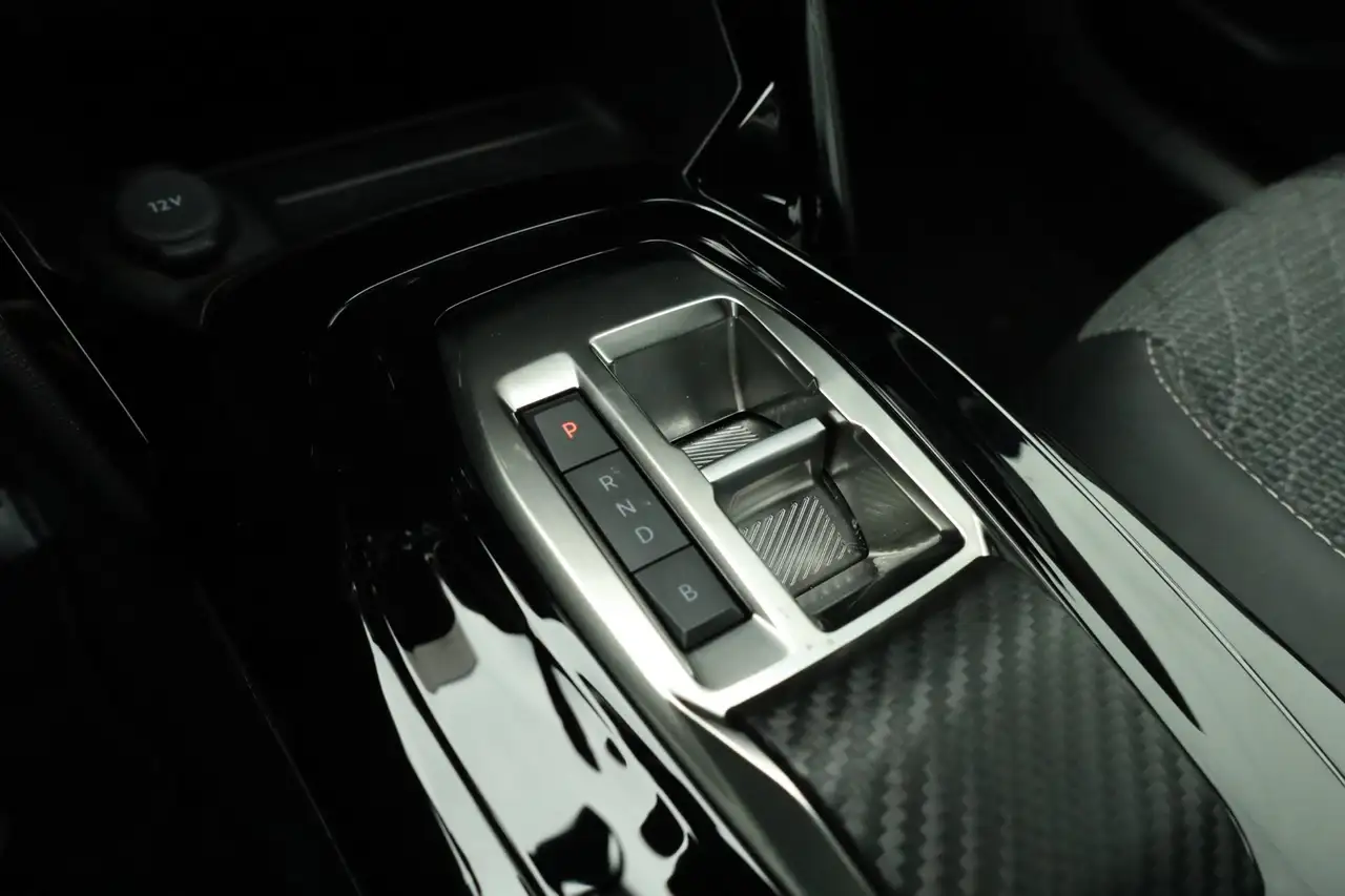 Peugeot E-2008 EV Allure 54 kWh Afn. Trekhaak Carplay Navi Camera, миниатюра 22