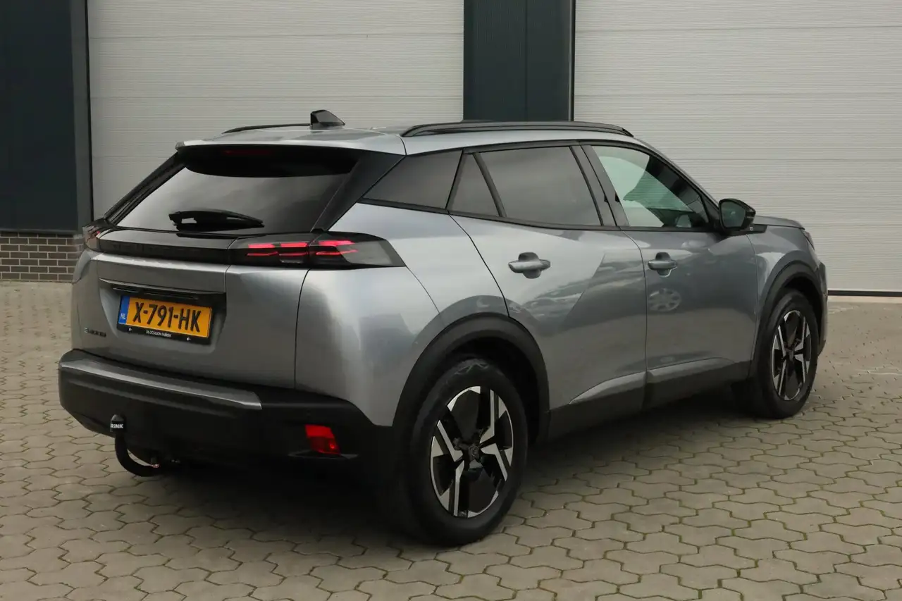 Peugeot E-2008 EV Allure 54 kWh Afn. Trekhaak Carplay Navi Camera, миниатюра 2