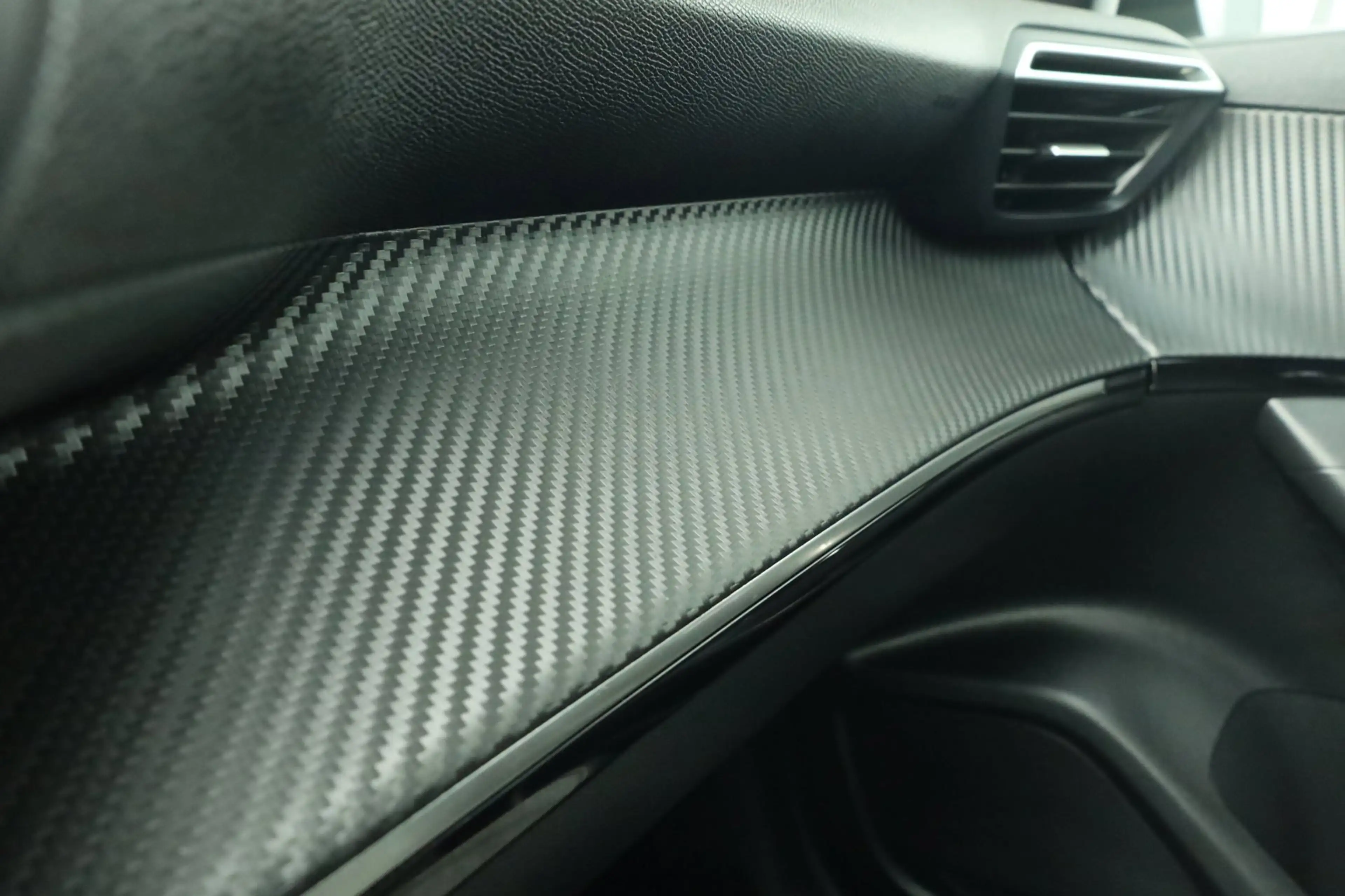 Peugeot e-2008 EV Allure 54 kWh Afn. Trekhaak Carplay Navi Camera — photo 32