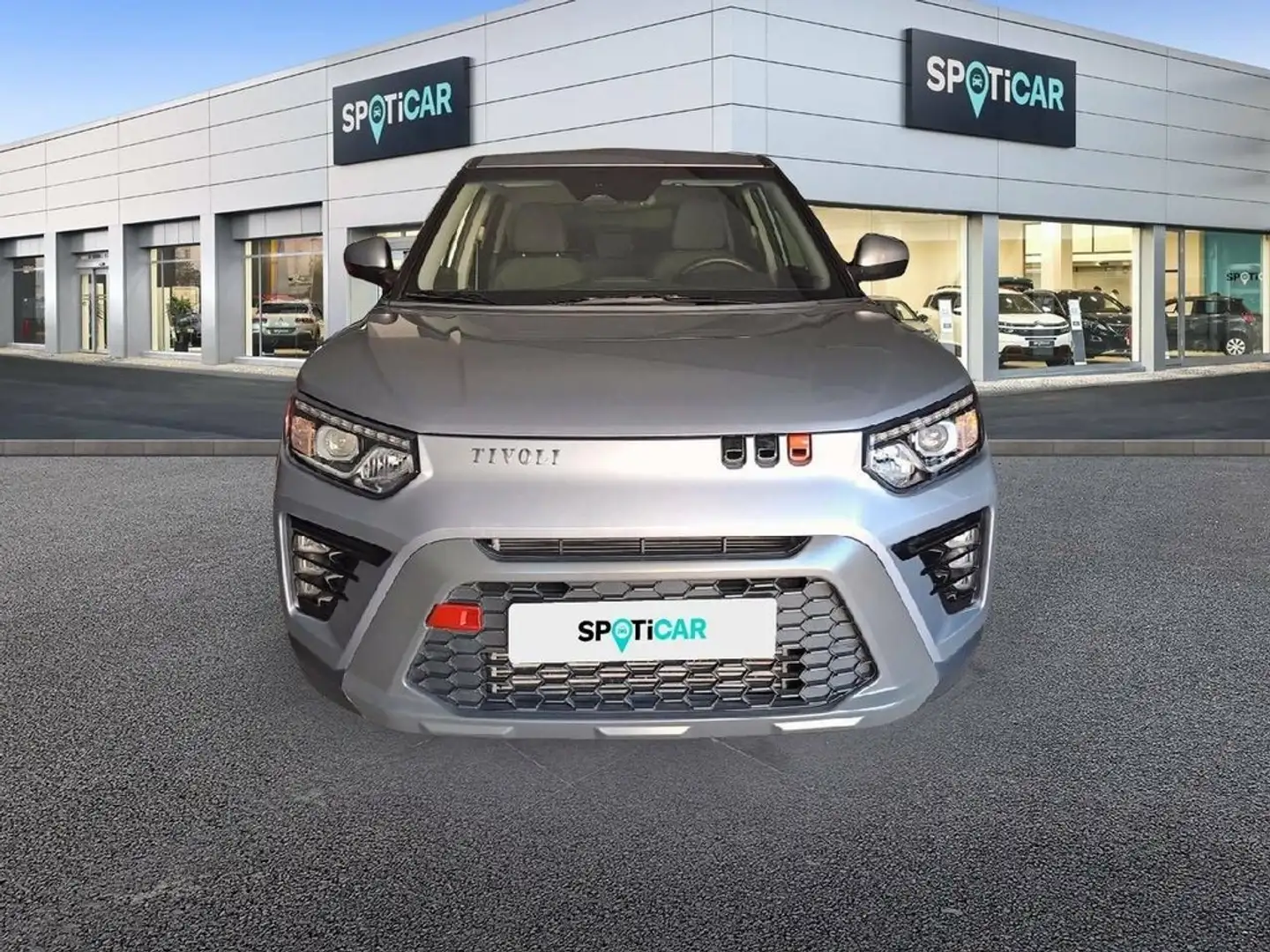 SsangYong Tivoli G15T LP Urban Plus Gris - 2
