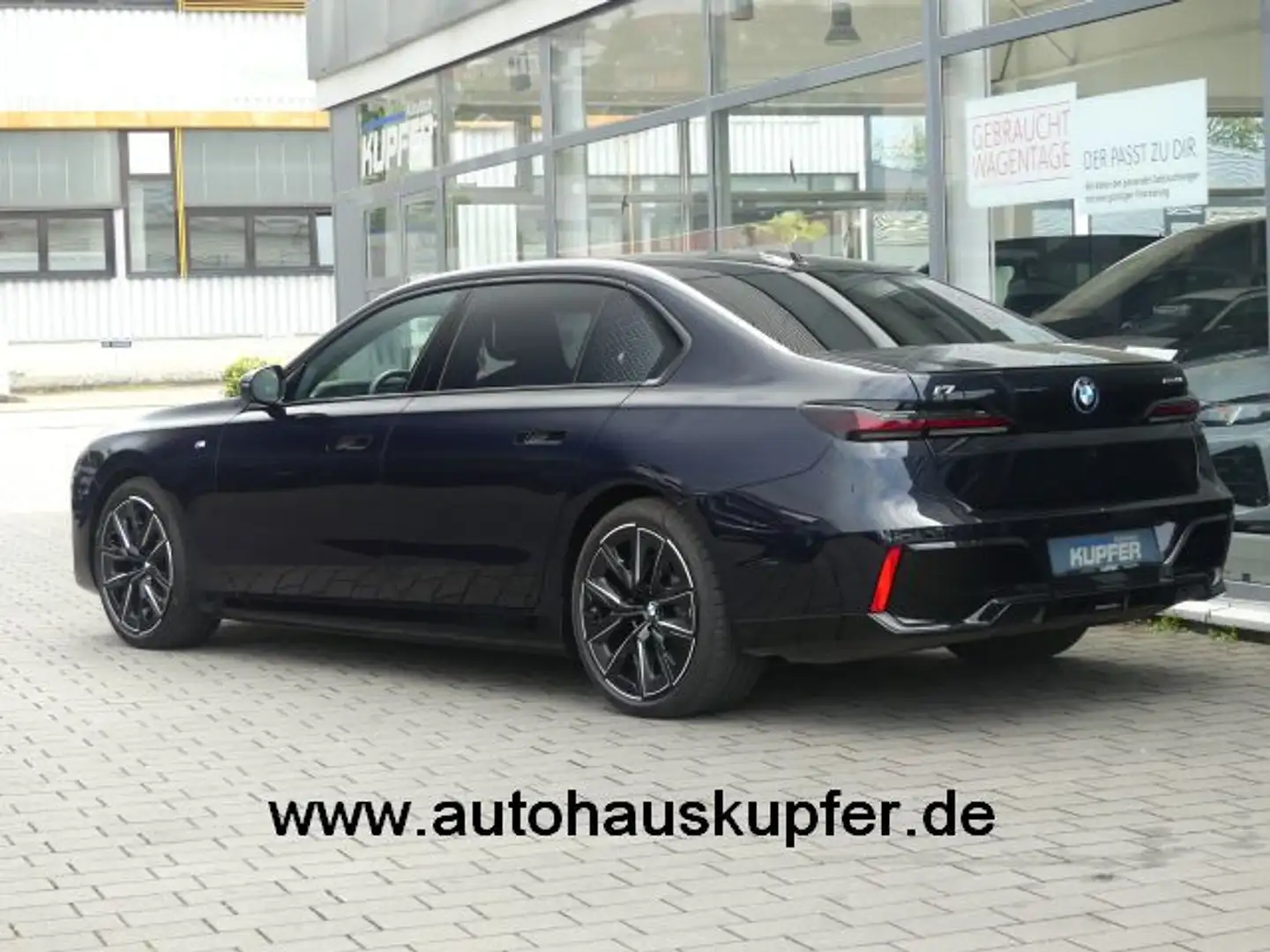 BMW i7 eDrive 50 M Sportpaket PRO Indiv.°PANO°Massag Noir - 2