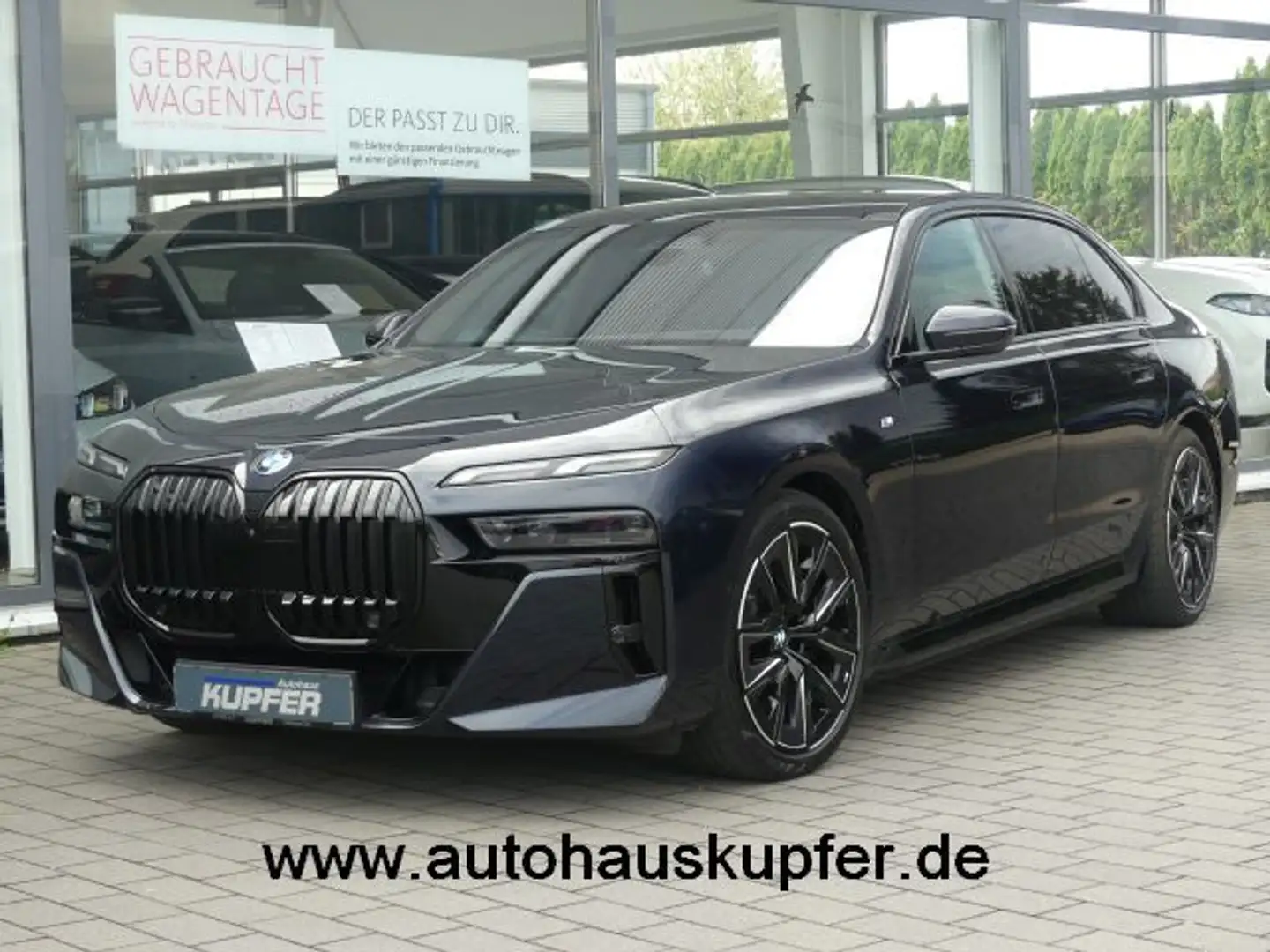 BMW i7 eDrive 50 M Sportpaket PRO Indiv.°PANO°Massag Noir - 1