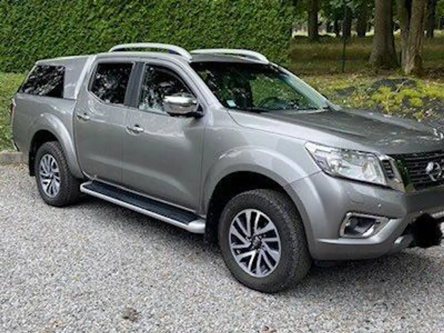 Nissan NP300 2.3 dCi 4WD N-Connecta Szürke - 2