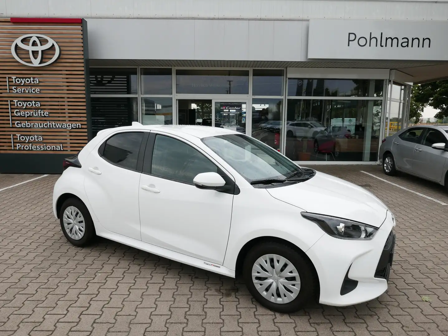 Toyota Yaris 1.0 Comfort MT 5-Gang KAMERA*KLIMA Weiß - 1